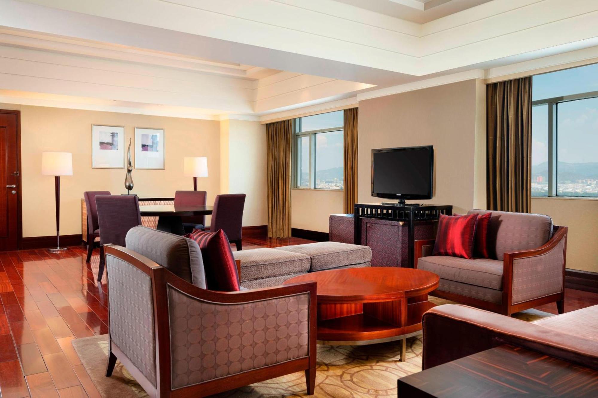 Sheraton Dongguan Hotel Экстерьер фото