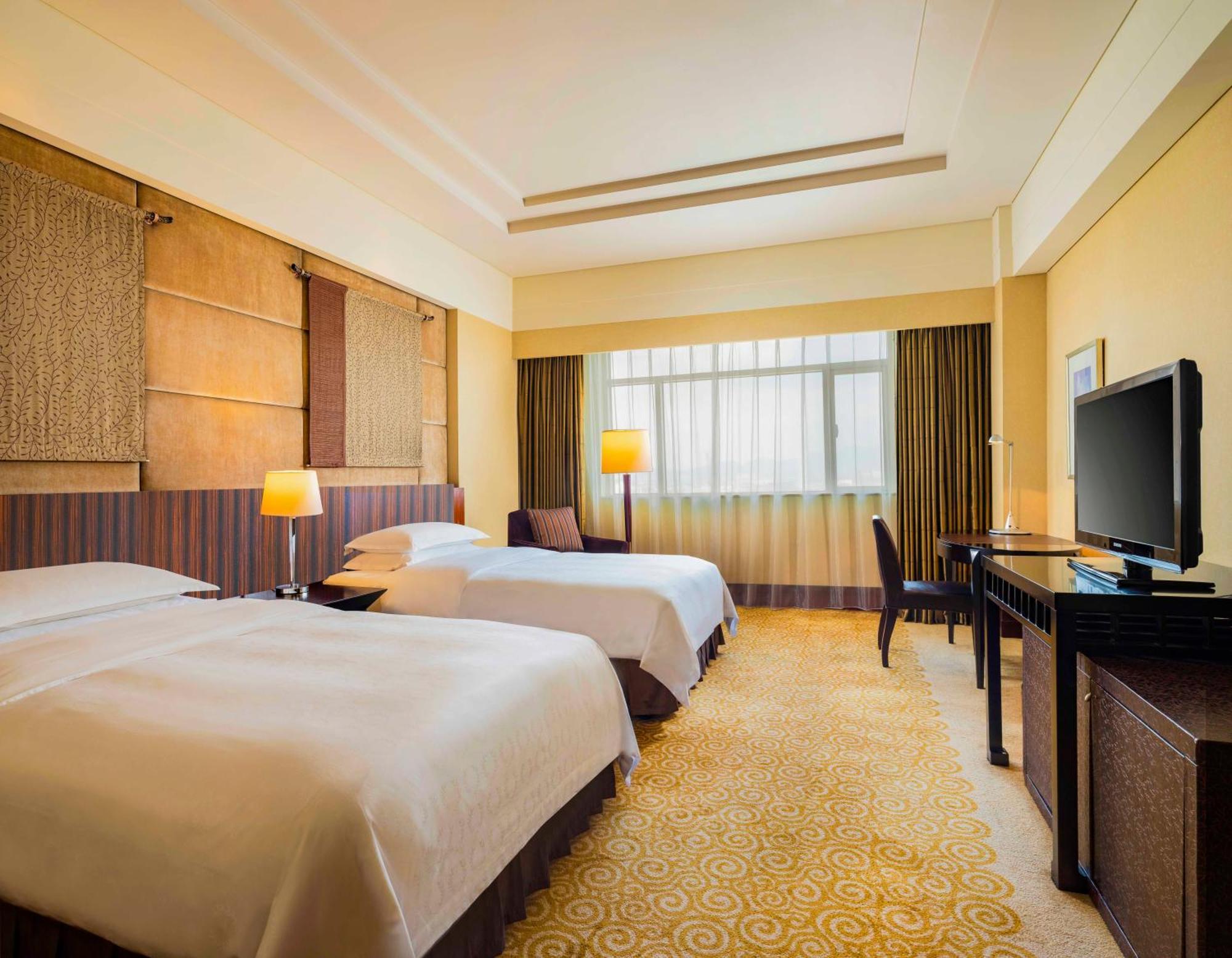 Sheraton Dongguan Hotel Экстерьер фото