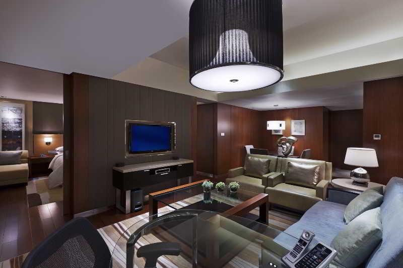 Sheraton Dongguan Hotel Экстерьер фото