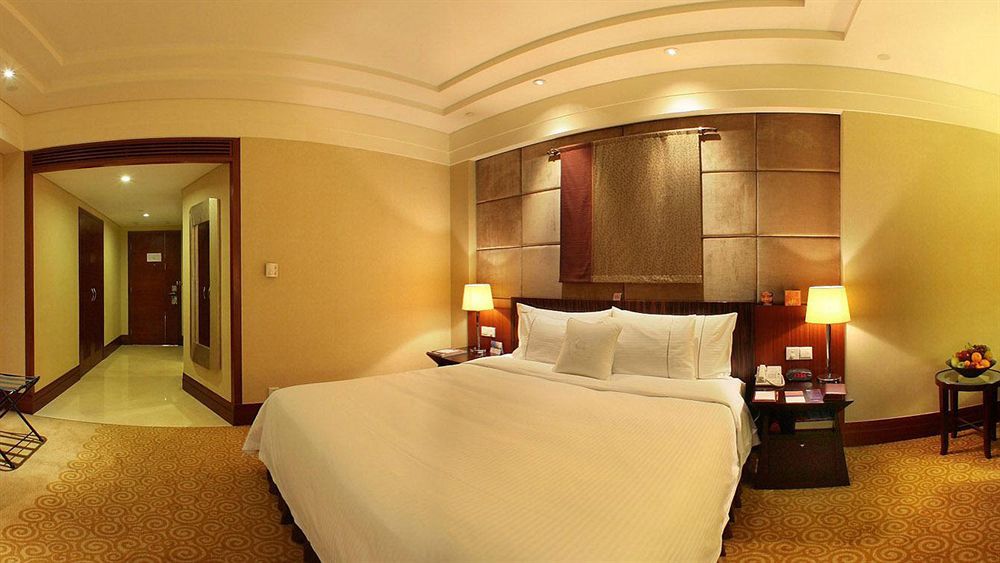 Sheraton Dongguan Hotel Экстерьер фото
