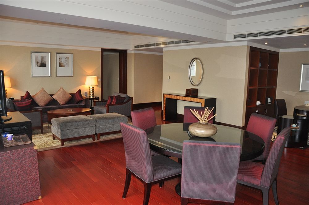 Sheraton Dongguan Hotel Экстерьер фото